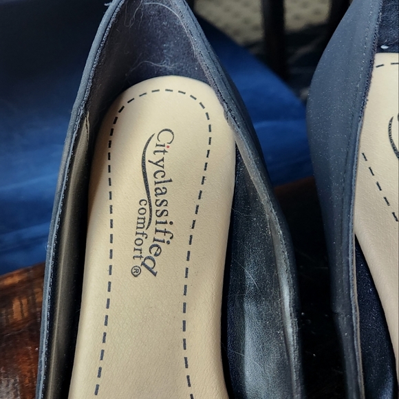 City Classified Comfort Size 10W Black Open Toed Heels - Picture 3 of 3
